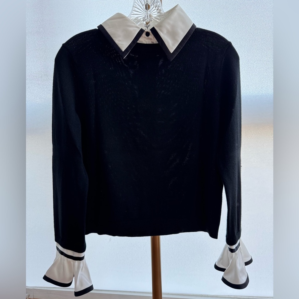 Alice + Olivia Black Sweater with White Contrast Collar and Cuff Details - Picture 7 of 9